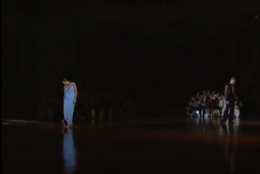 Откровенное платье помогло танцовщице победить