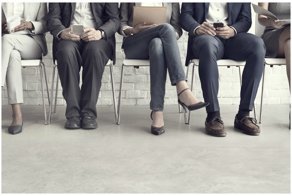 Некрасивым японцам легче устроиться на работу