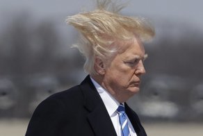 Волосы Трампа вновь оказались в центре внимания в соцсетях