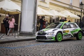 Race Taxi взаправду: как гоночные машины развозят пассажиров