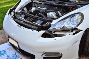 Как заменить заменить воздушный фильтр в гибридном  Porsche Panamera