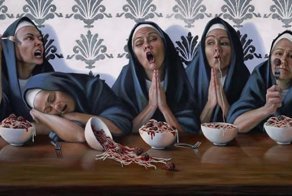 Монахини-грешницы в картинах художницы Кристины Рамос