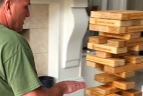 Игрок в дженгу 80-го уровня