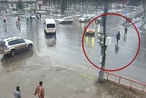 Водитель Мазды сбил женщину на переходе в Рыбинске