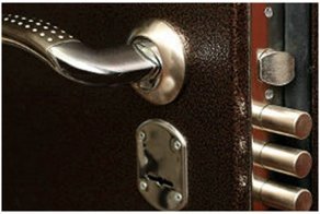 Не по карману: у депутата отняли квартиру