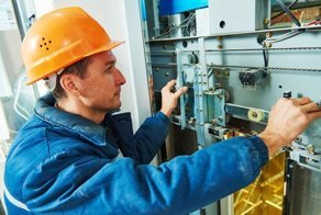 До каких пор у нас люди будут гореть в торговых центрах и задыхаться в лифтах?