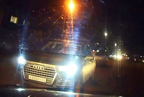 Неадекватный водитель Audi устроил несколько ДТП и покалечил двух человек