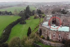 Дрон заснял призрак всадника в старом замке