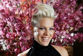 Pink стала первой красавицей Голливуда