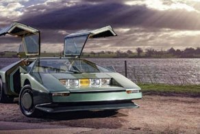 Единственный в своем роде Aston Martin Bulldog 1980 года