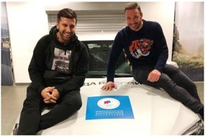 Хокккеист Ковальчук продал свой BMW и оплатил операцию онкобольному мальчику