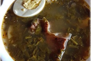 Щи … крапива, щавель и говяжьи рёбрышки