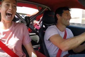Марию Шарапову прокатили на самом мощном и быстром в Porsche 911