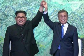Президента Южной Кореи называют "корейским Суперменом"