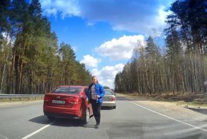 Попытка вклиниться любой ценой