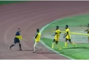 В Эфиопии футболисты вместе с тренером избили судью во время матча