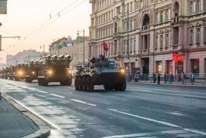 Парад Победы в Москве можно посмотреть за 5000 рублей