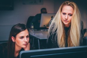 Как я первый и последний раз работала в женском коллективе