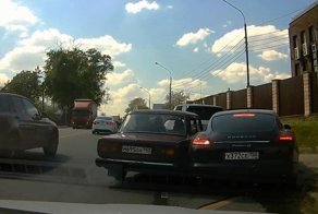 Хороший охотник: авария с Porsche в Подмосковье