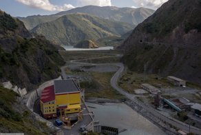 Сейчас строится в России. Пост номер 9. Зарамагские ГЭС