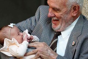 История этого мужчины, спасшего 2,4 миллиона человек, точно поможет вам вернуть веру в человечество