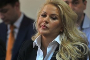 Сердюков придумал, как оплачивать коммуналку Васильевой