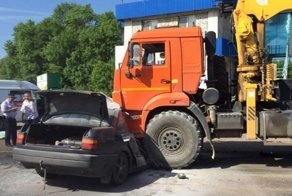Карма, бессердечная ты: нарушитель спокойствия на дорогах нашел свой КамАЗ