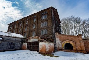 Старая Баркова мельница уже не крутится и не вертится