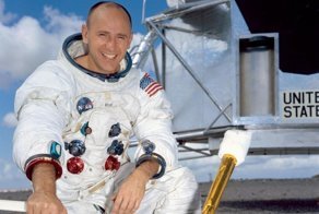 Лунной походкой... В США скончался астронавт Алан Бин