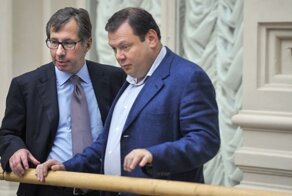 Пятая колонна. маски сброшены