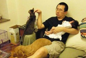 Сквозь время: отец с дочерью и питомцами ежегодно в течение 10 лет делали одну и ту же фотографию