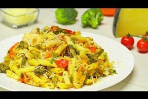 Макароны с овощами и куриной грудкой. Итальянская кухня