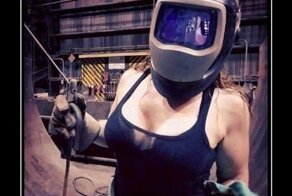 Свежая подборка демотиваторов, которые поднимут вам настроение