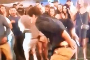 Агент ФБР случайно подстрелил посетителя ночного клуба во время танца