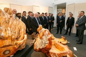 Министр обороны Шойгу открыл выставку своих художественных работ