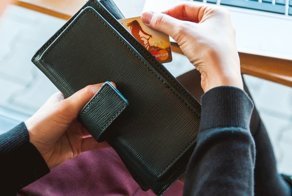 Экономить приходится постоянно. Что я делаю неправильно?
