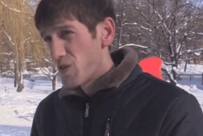 Девочка сказала тихим голосом: "я хочу домой, пожалуйста, отпустите меня"