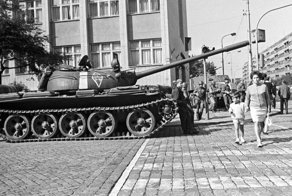 Кстати, о танках в Праге