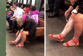 Женщина побрила ноги прямо в нью-йоркском метро