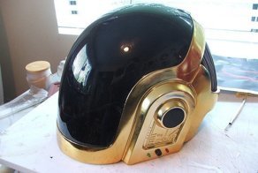 Самодельный шлем Daft Punk своими руками за 300 часов