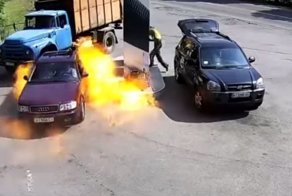 Быстрая реакция автозаправщика спасла от крупного пожара