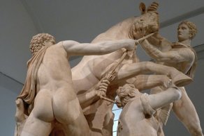 Древнегреческий триллер, запечатленный в мраморе