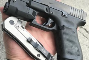 Какое оружие носят с собой американцы