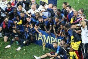 "Двадцать лет спустя" - Франция снова футбольный Чемпион мира!