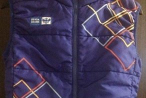 Объявление о продаже жилета сотрудника почты