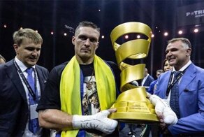 Порошенко: Украинский гимн в Москве - символ приближения нашей победы