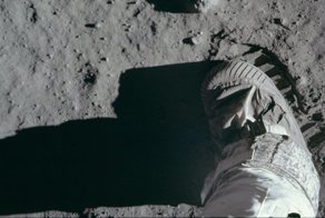 Фотографии миссии "Аполлон-11", которые NASA скрывало все эти годы
