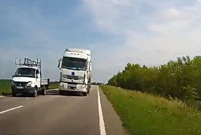 Плавный уход от столкновения в кювет