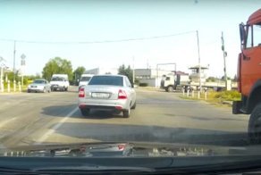 Авария дня. Столкновение с товарняком в Нальчике