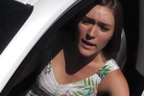 В сети появилось видео с самой милой нарушительницей ПДД